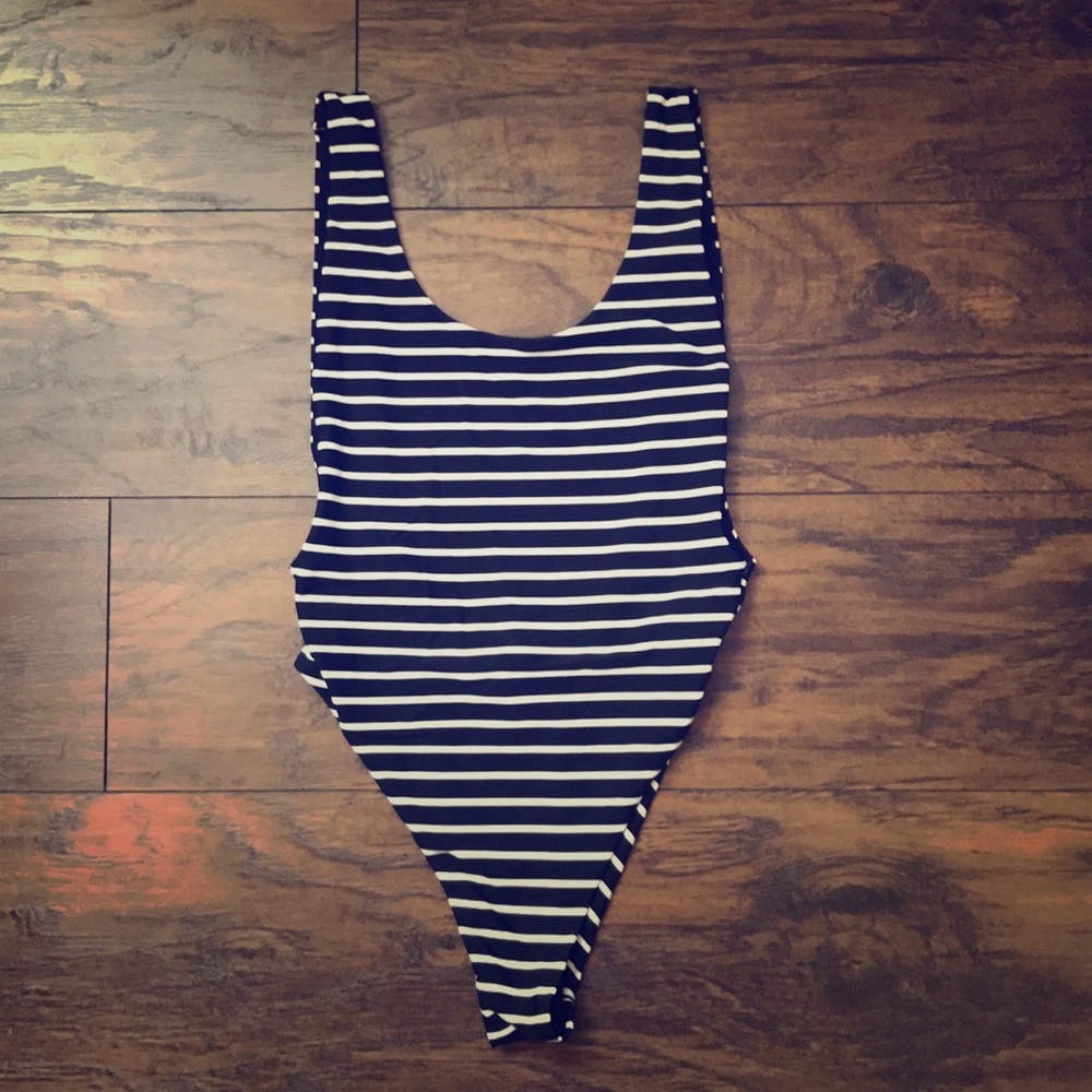 American Eagle Swimsuit Black & White Stripe